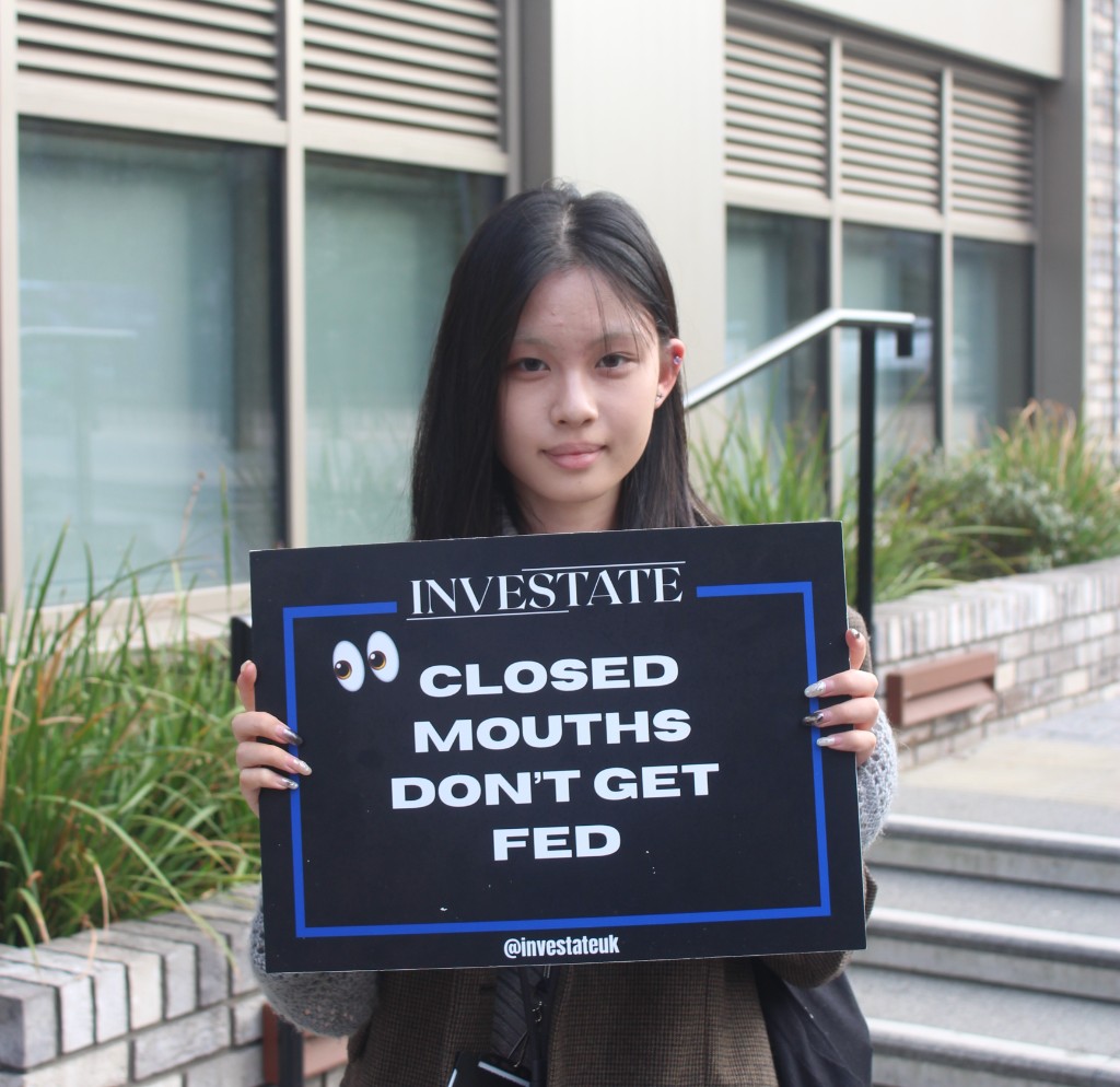 Investate community photo moment